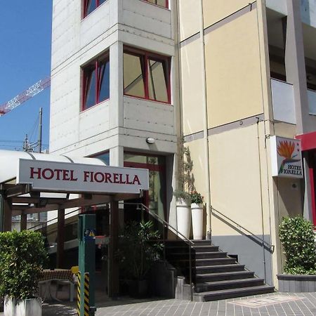 Hotel Fiorella Senigallia Buitenkant foto