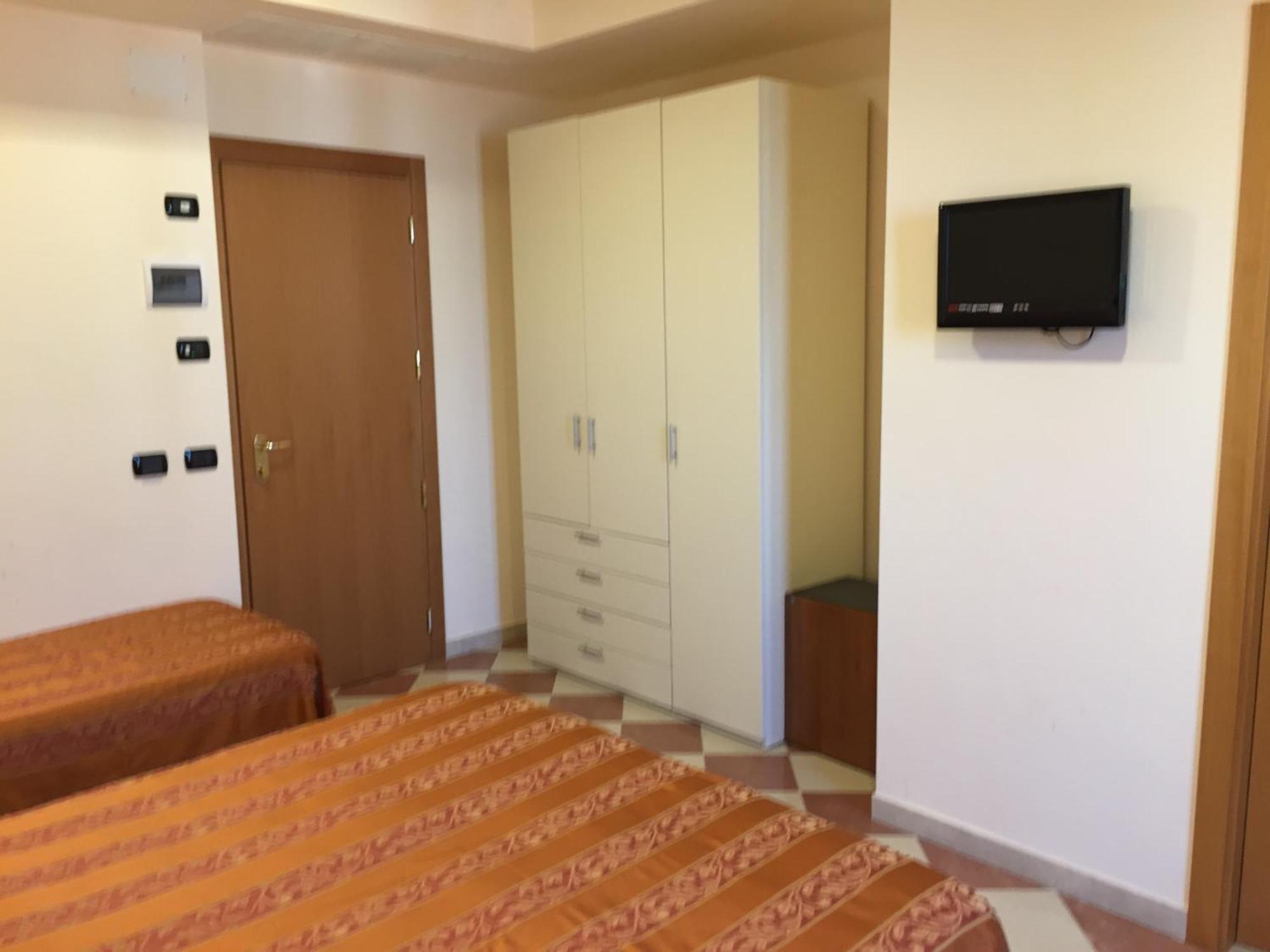 Hotel Fiorella Senigallia Kamer foto
