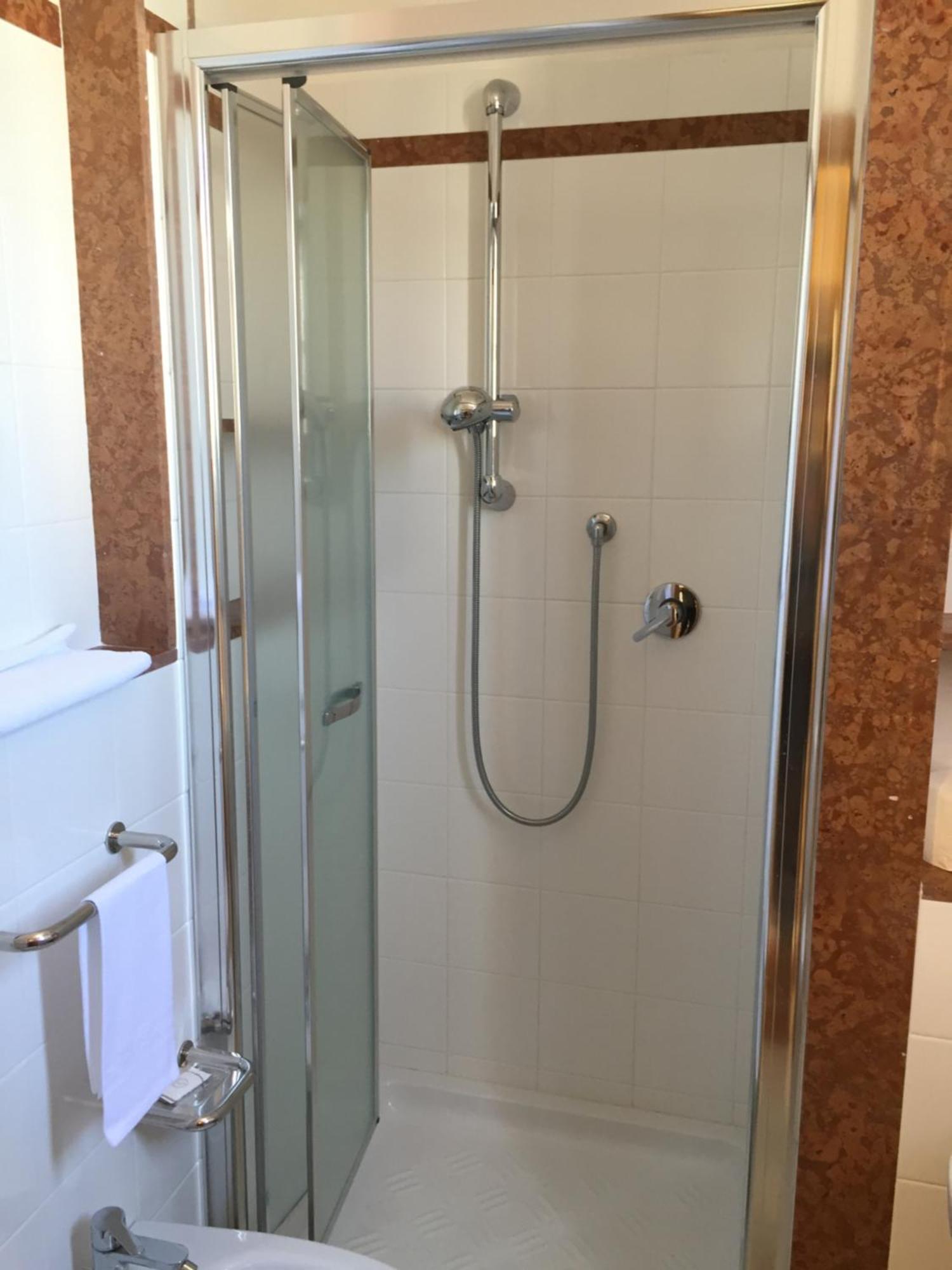 Hotel Fiorella Senigallia Kamer foto