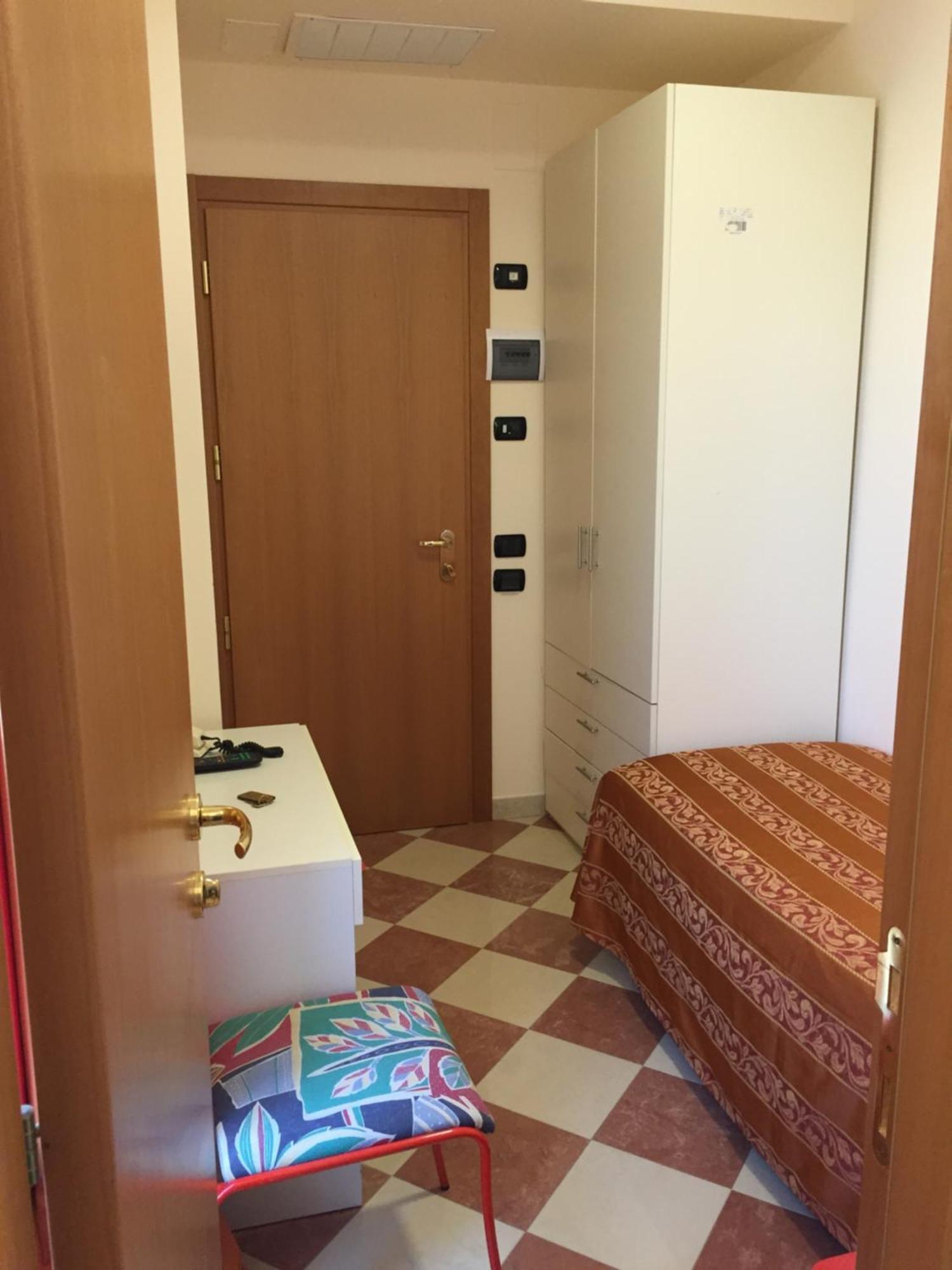 Hotel Fiorella Senigallia Kamer foto