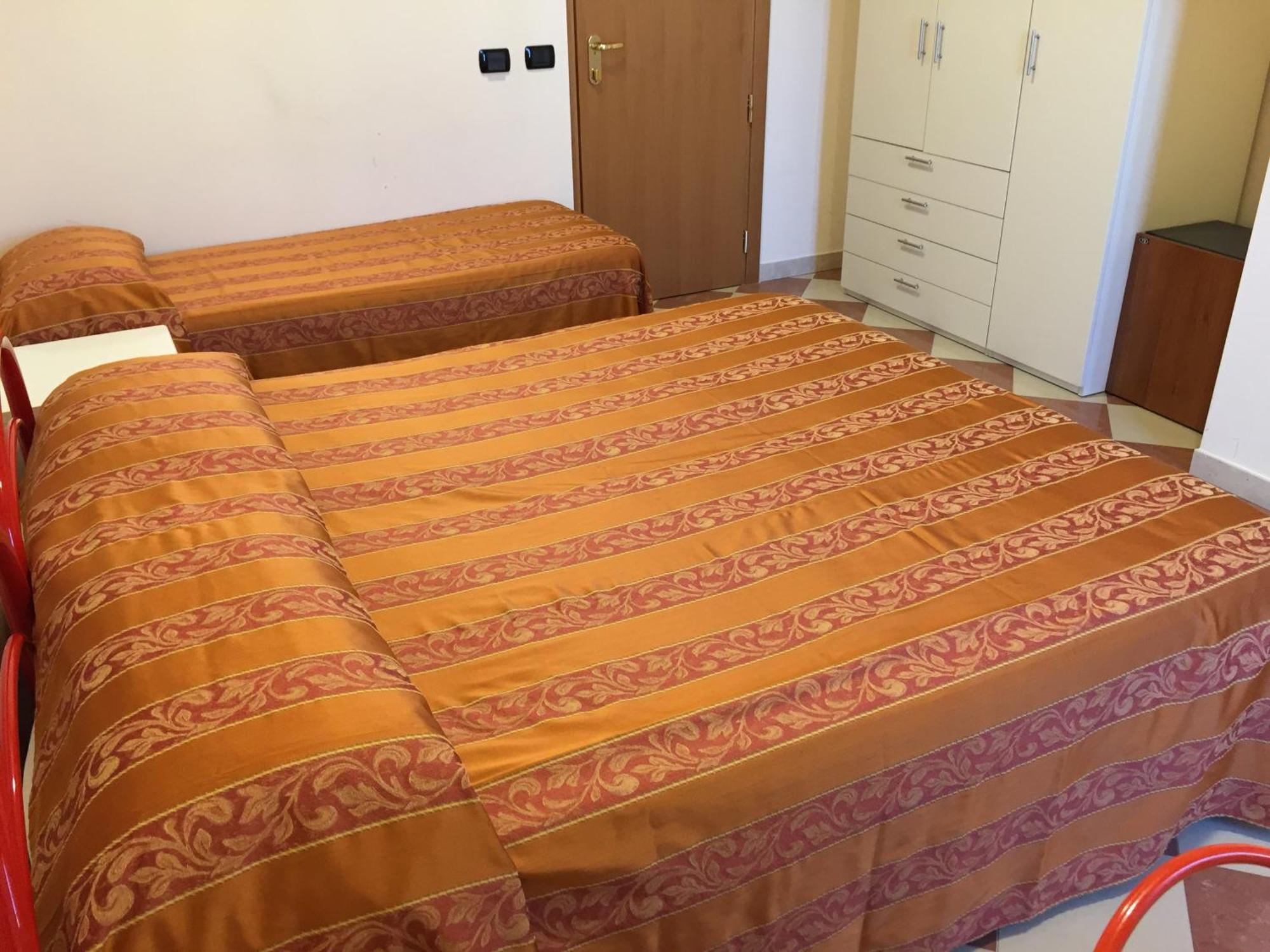Hotel Fiorella Senigallia Kamer foto