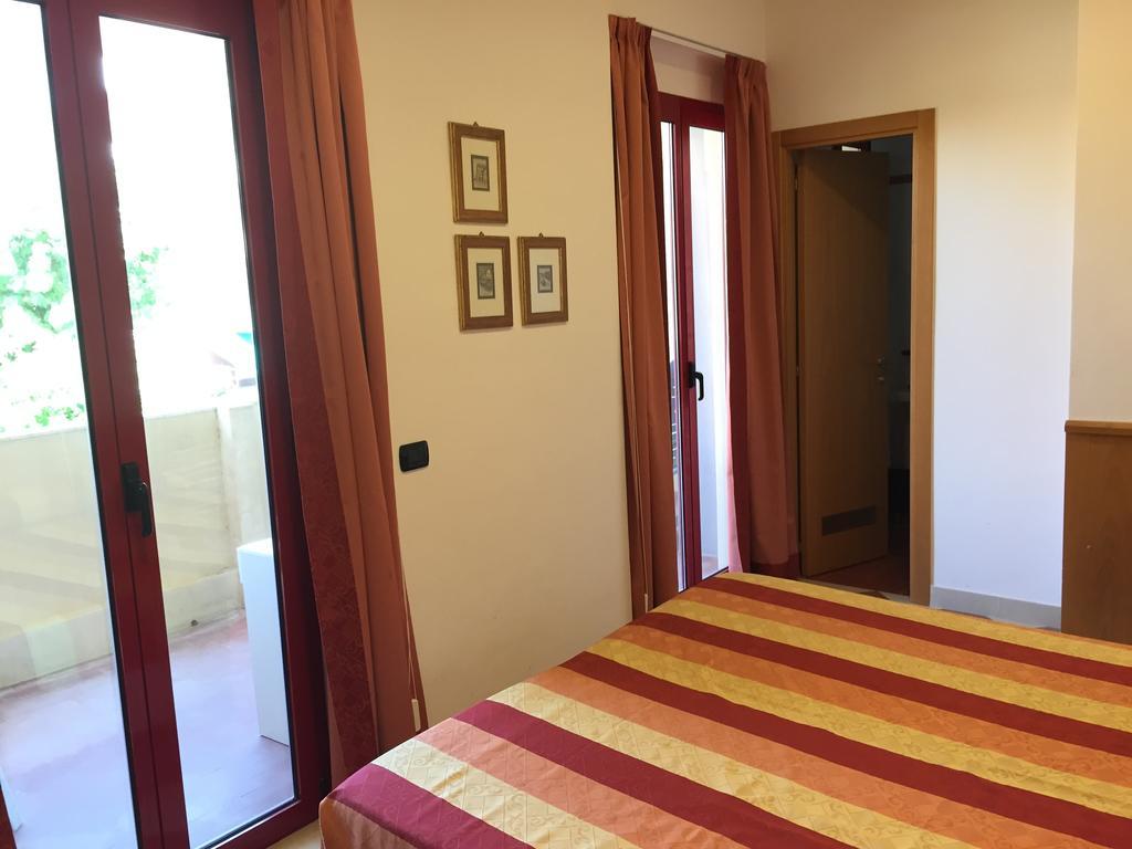 Hotel Fiorella Senigallia Kamer foto