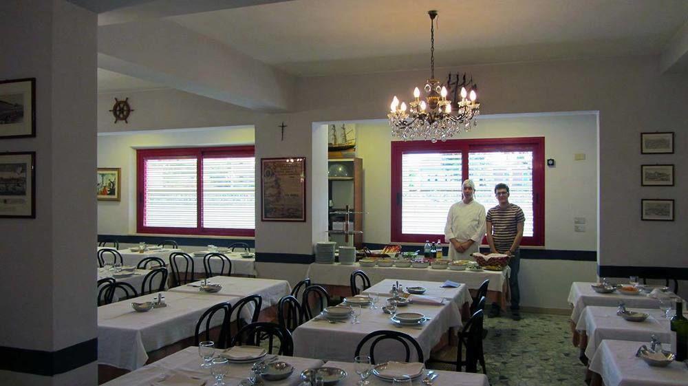 Hotel Fiorella Senigallia Buitenkant foto