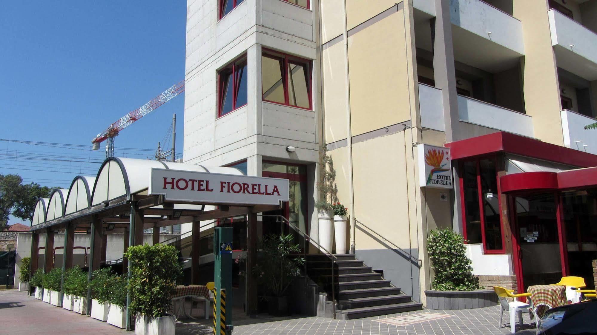 Hotel Fiorella Senigallia Buitenkant foto